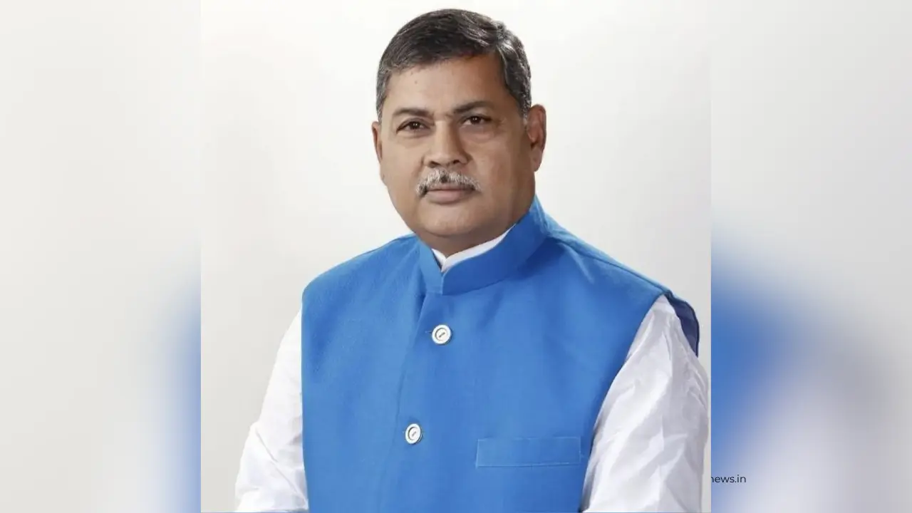 Bihar MLA Vijay Khemka addressing media on public participation and state development