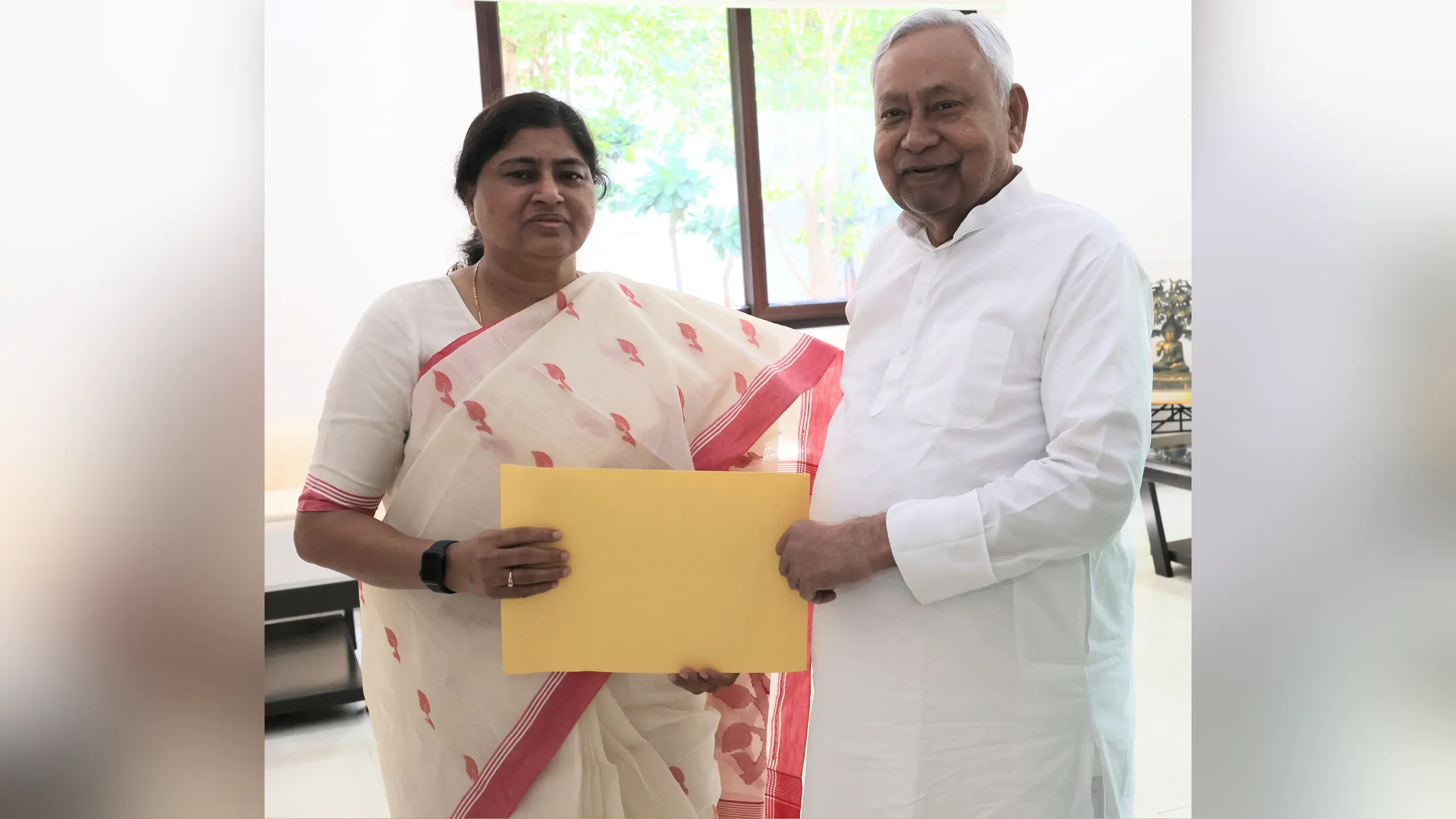 JDU reposes faith in Leshi Singh again, to file nomination from Dhamdaha tomorrow